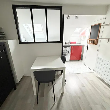 Apartment Studio Equipe 2